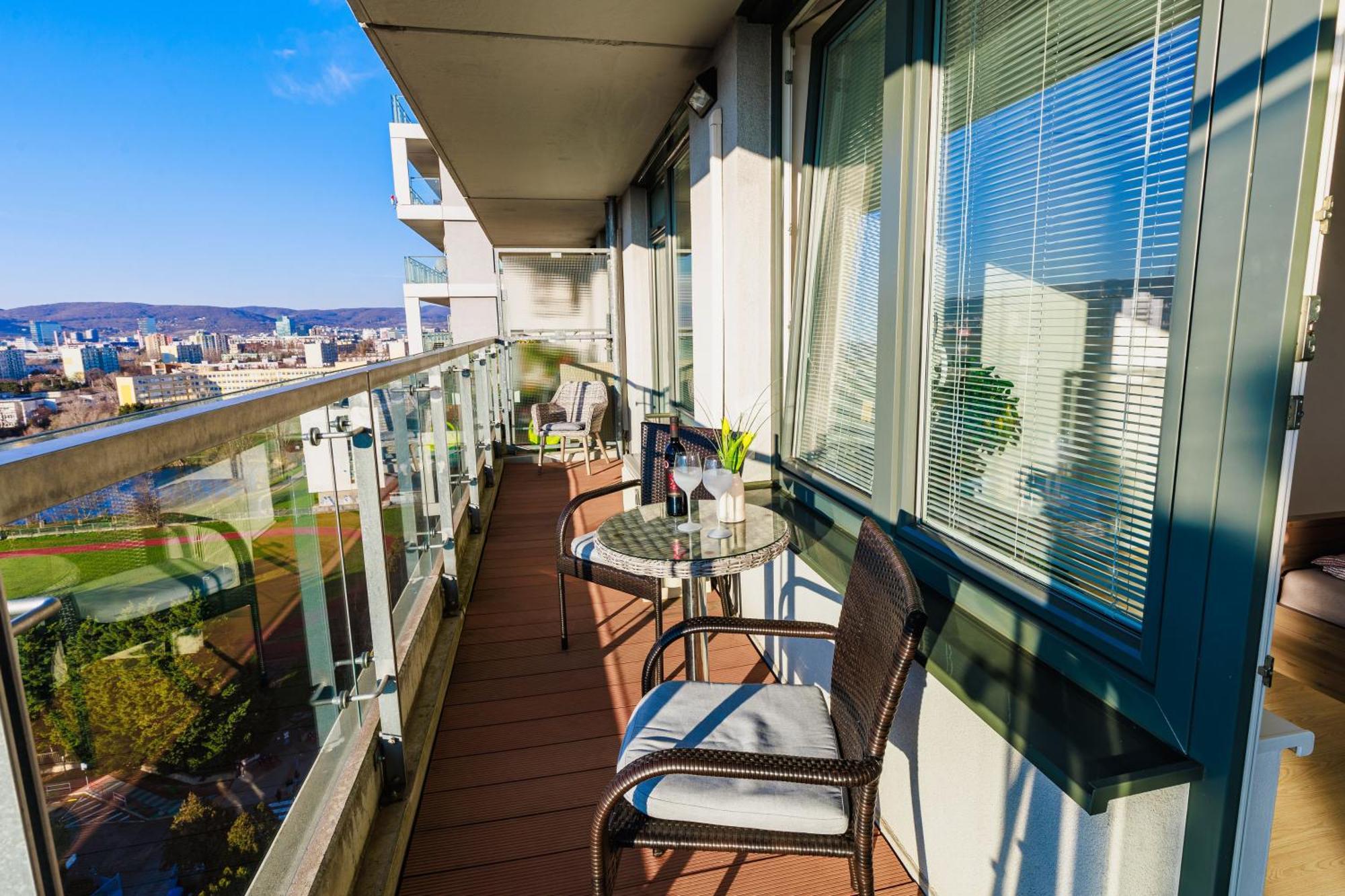 Apartment Sunny With Amazing Terrace On The 13th Floor Near Center Pressburg
